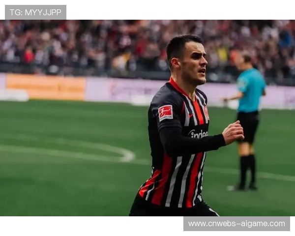 杨瀚森挺身充当“和事佬”,冷静阻拦冲突展球场成熟一面 杨瀚森挺身充当“和事佬”,冷静阻拦冲突展球场成熟一面